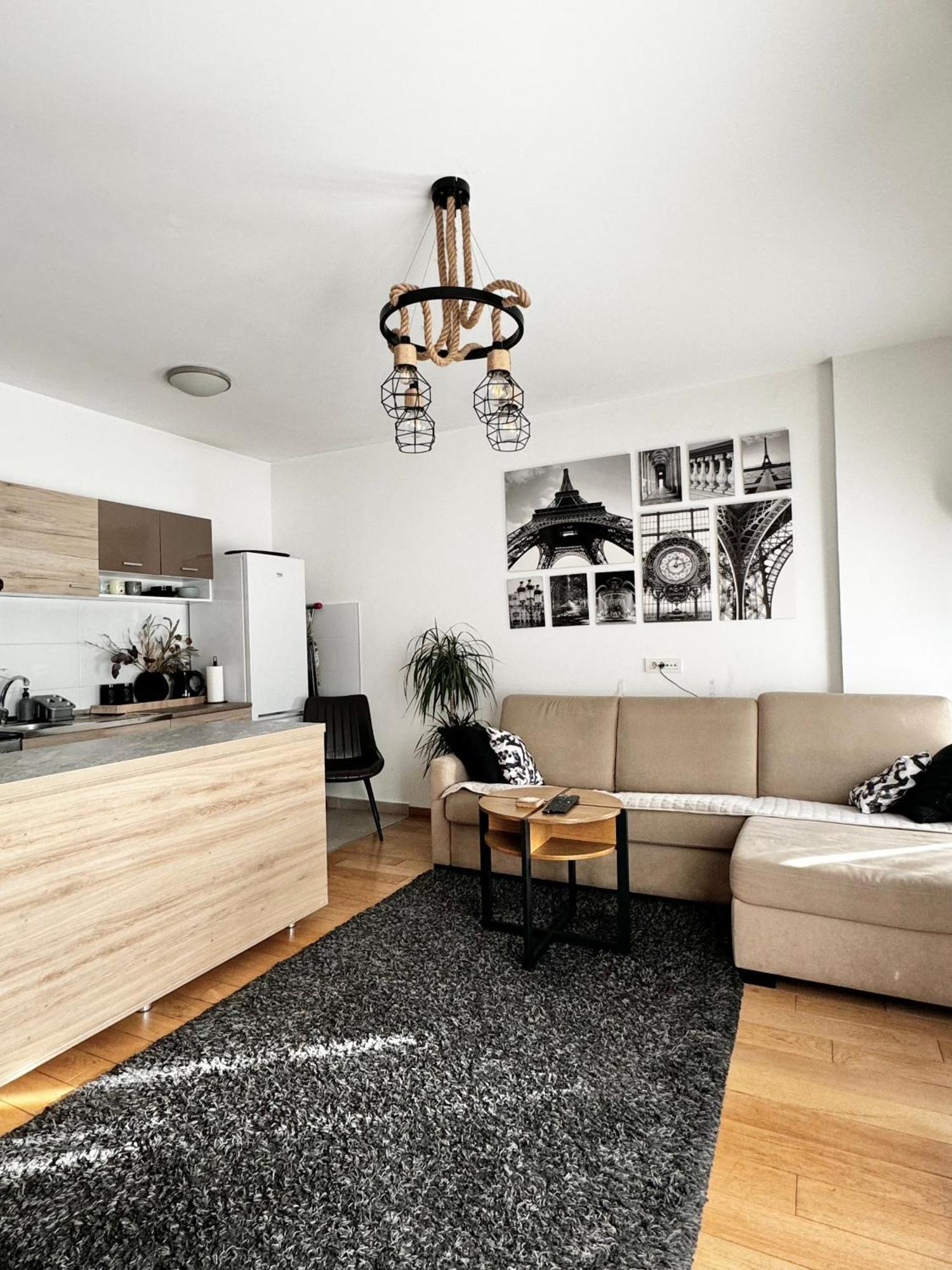 Apartment Delete 5 - Zemunske Kapije *